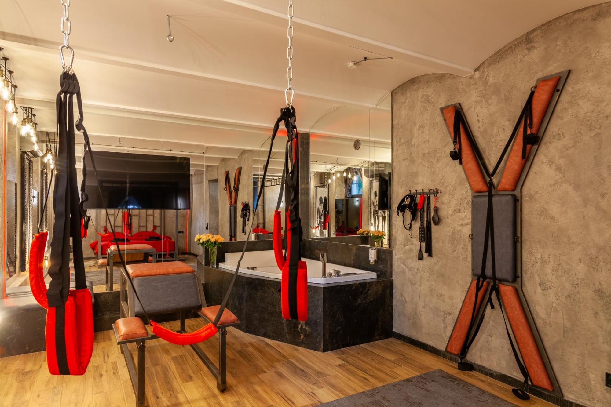 Royal Hot Jucuzzi Apartment Львів Екстер'єр фото